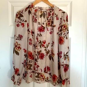 Flowy long sleeve blouse